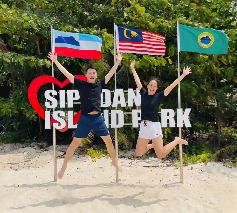 Sipadan Island day tour with Turtle Seaweed Resort in the Celebes Sea